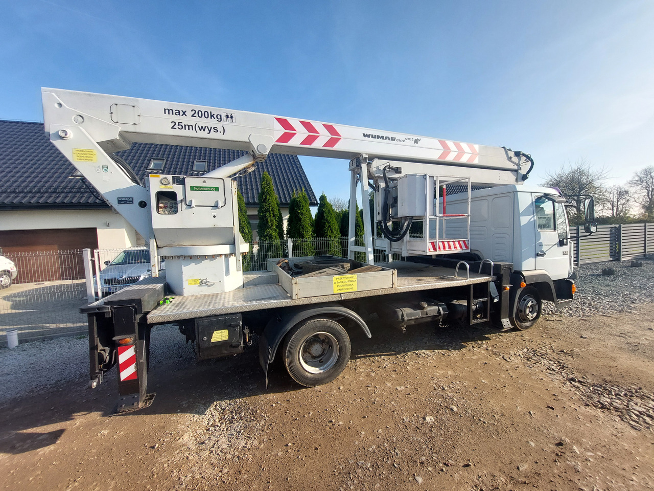 Wumag WT250 Man 8.100, hydraulik WT250 - Camión con plataforma elevadora: foto 2 Wumag WT250 Man 8.100, hydraulik WT250 - Camión con plataforma elevadora: foto 2