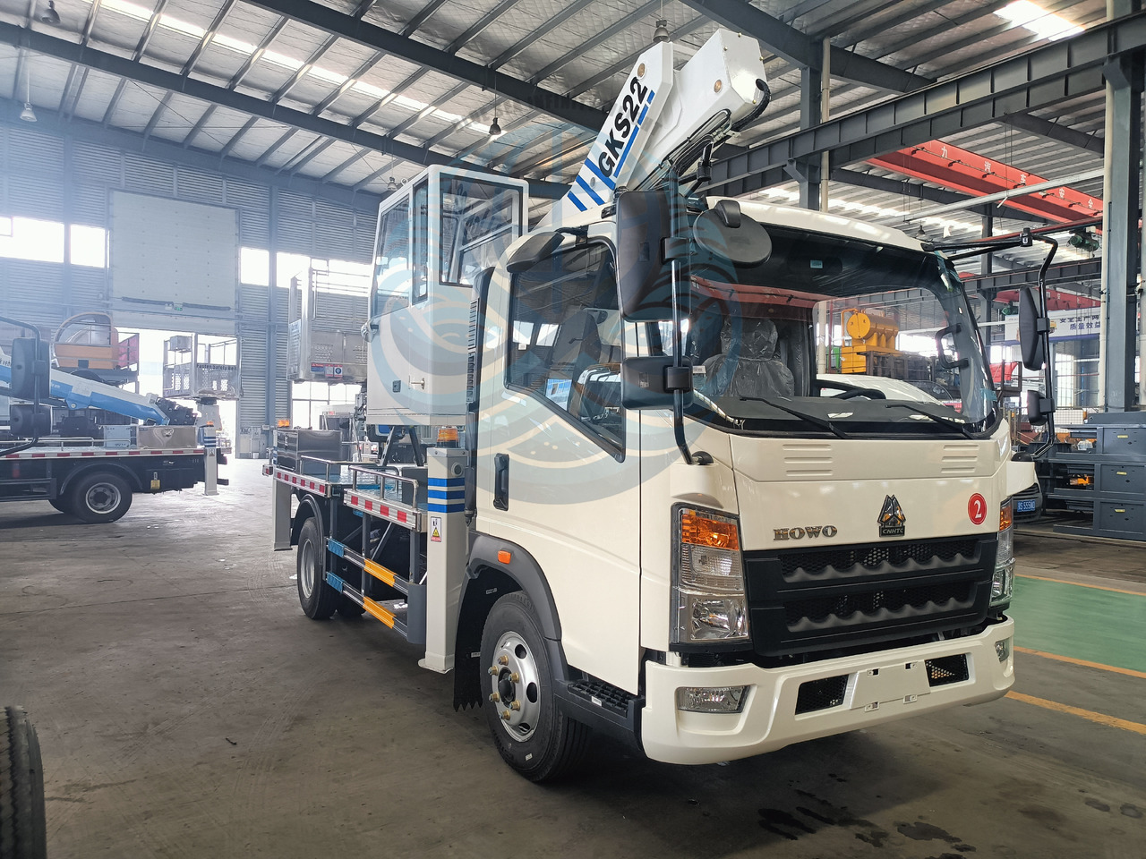 Camión con plataforma elevadora nuevo SINOTRUK HOWO 45ft-69ft: foto 6