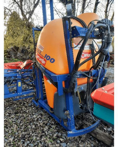 CARUELLE 1000L - Pulverizador suspendido: foto 1 CARUELLE 1000L - Pulverizador suspendido: foto 1