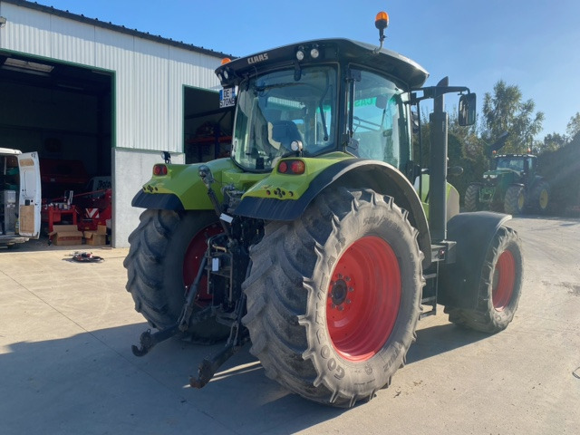 CLAAS ARION 640 CIS - Tractor: foto 4 CLAAS ARION 640 CIS - Tractor: foto 4