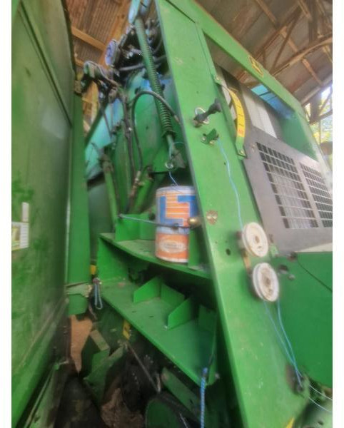 JOHN DEERE 592 - Rotoempacadora: foto 3 JOHN DEERE 592 - Rotoempacadora: foto 3