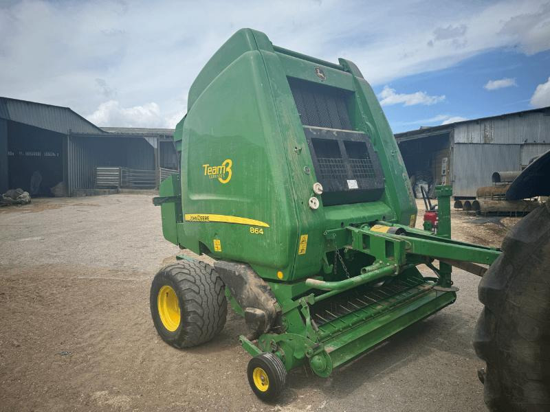 JOHN DEERE 864 - Rotoempacadora: foto 2 JOHN DEERE 864 - Rotoempacadora: foto 2