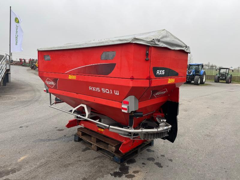 Esparcidor de fertilizantes KUHN AXIS50.1W: foto 11 Esparcidor de fertilizantes KUHN AXIS50.1W: foto 11