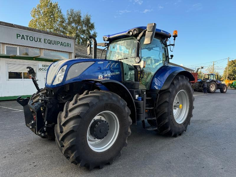 NEW-HOLLAND T7.245 AC - Tractor: foto 1 NEW-HOLLAND T7.245 AC - Tractor: foto 1
