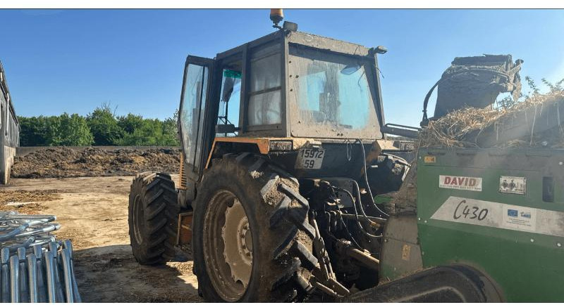 RENAULT 133-14 T - Tractor: foto 3 RENAULT 133-14 T - Tractor: foto 3