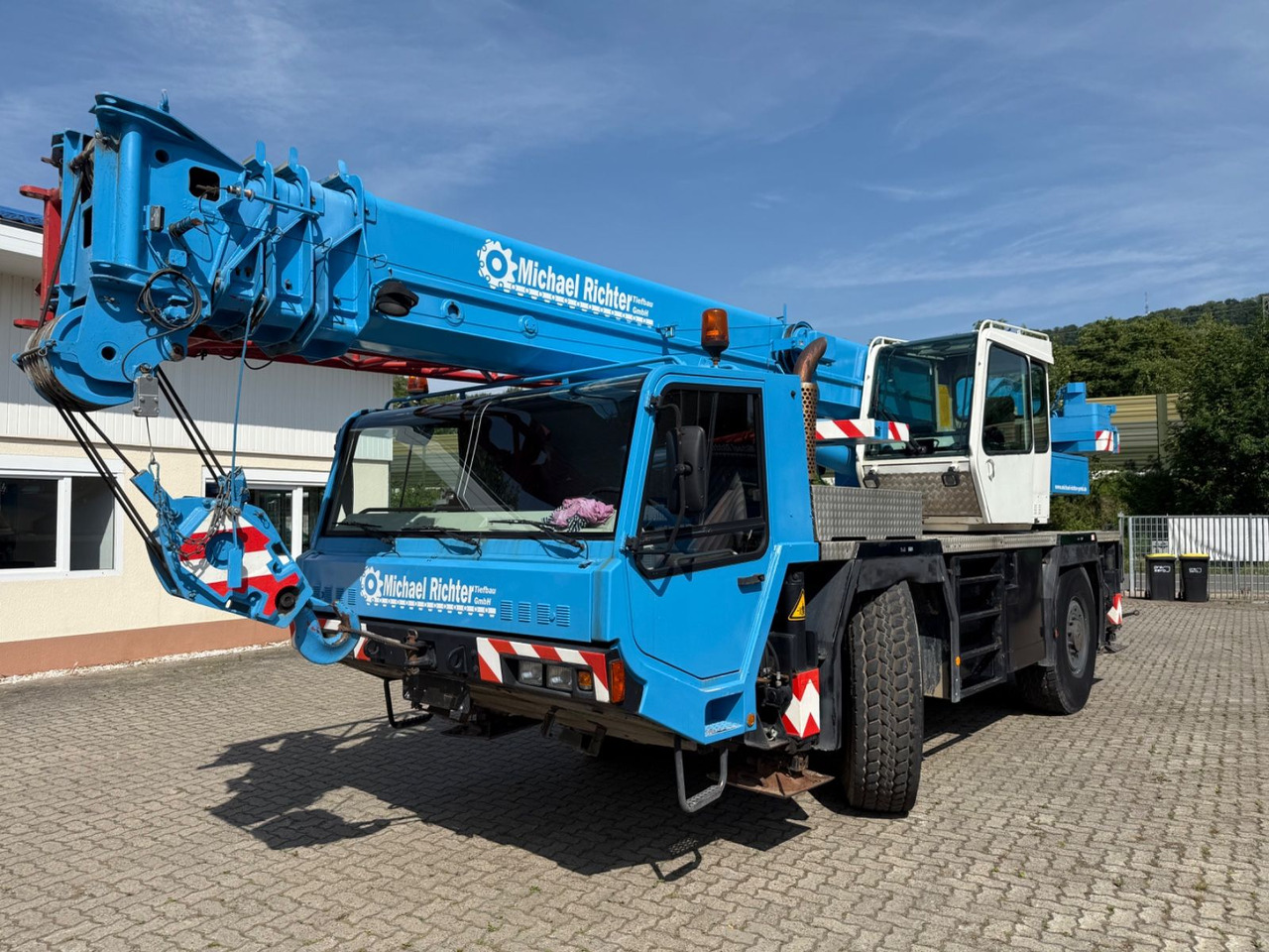 Faun ATF 30-2 30 ton - Camión grúa: foto 1 Faun ATF 30-2 30 ton - Camión grúa: foto 1