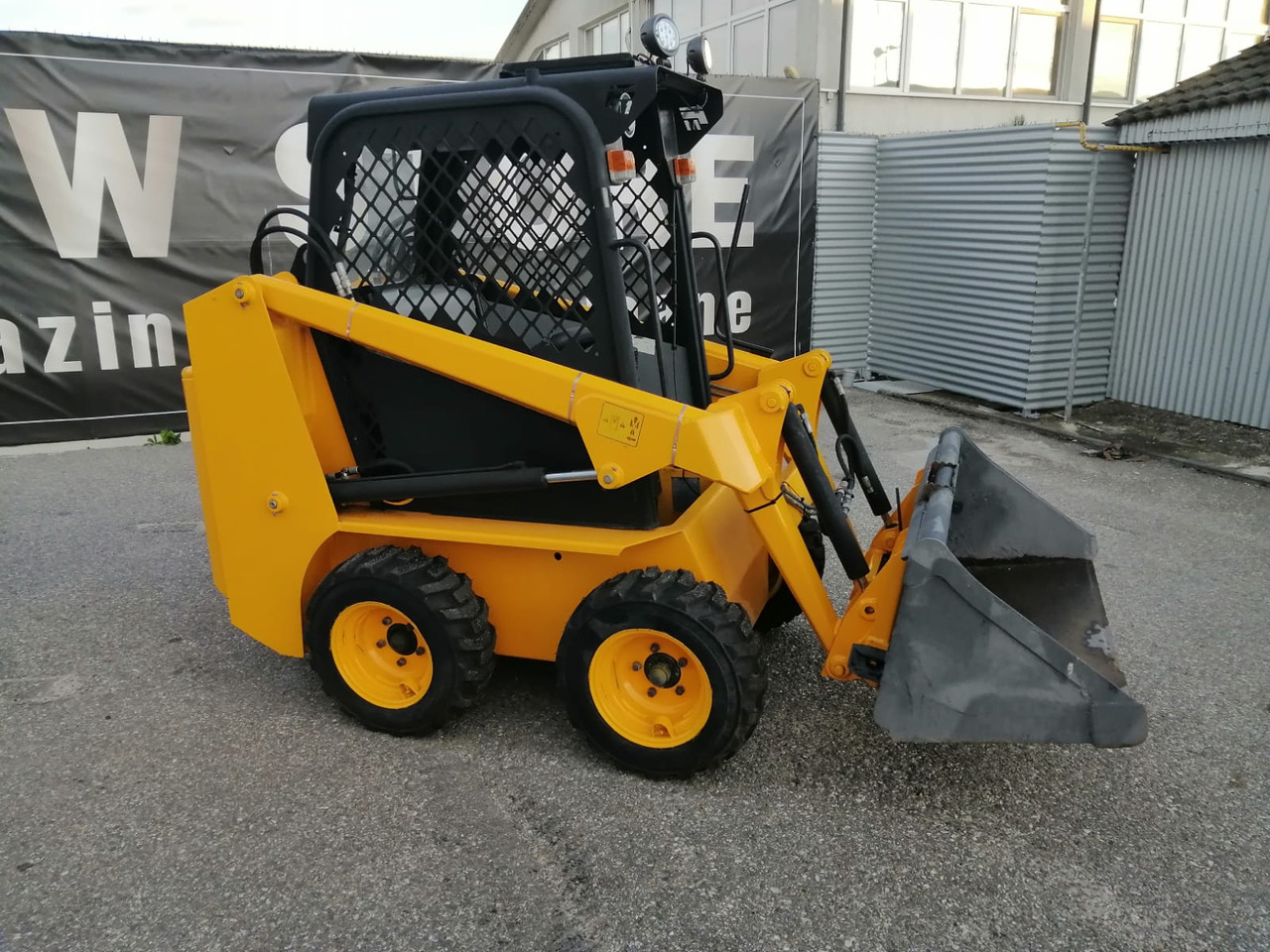 Minicargadora Bobcat Front Loader Ram Italia FM 120 – Hammer Installation: foto 7