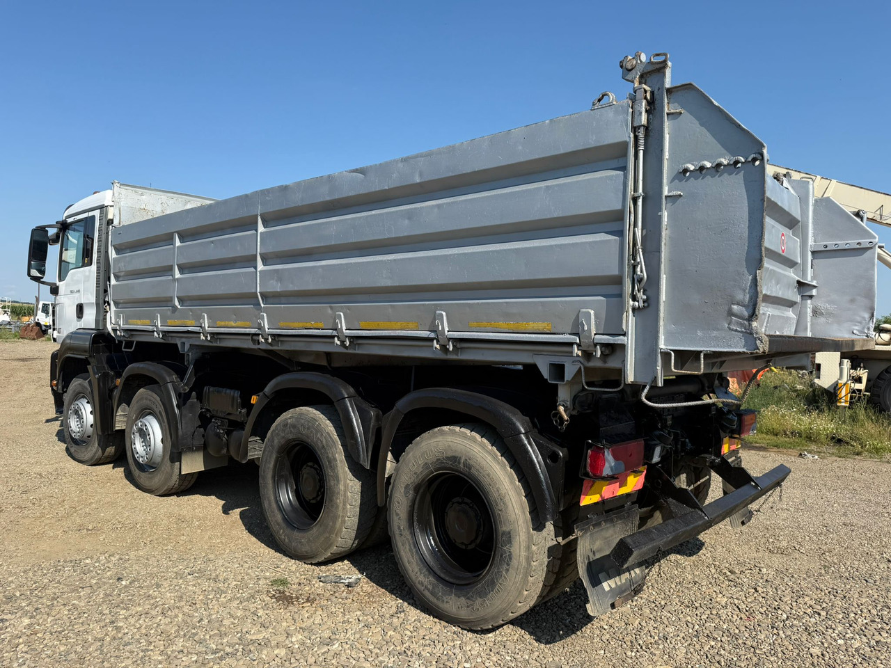 MAN TGS 8X4 Tipper - Camión volquete: foto 4 MAN TGS 8X4 Tipper - Camión volquete: foto 4