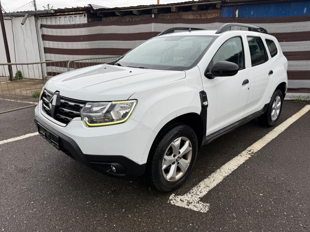 RENAULT DUSTER 4X4 - SUV/ Todoterreno: foto 3 RENAULT DUSTER 4X4 - SUV/ Todoterreno: foto 3