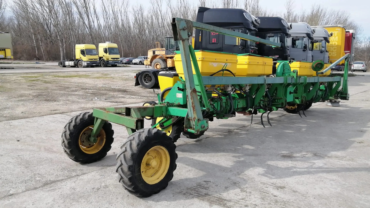 SFOGGIA GAMA PLUS 12/9m/12 Rows Seeding Machine - Sembradora de precisión: foto 1 SFOGGIA GAMA PLUS 12/9m/12 Rows Seeding Machine - Sembradora de precisión: foto 1