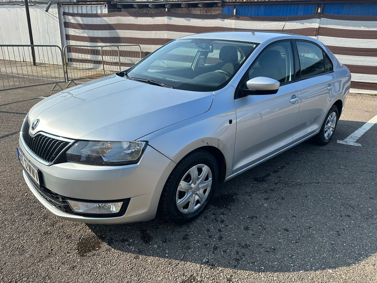 SKODA RAPID - Coche: foto 1 SKODA RAPID - Coche: foto 1