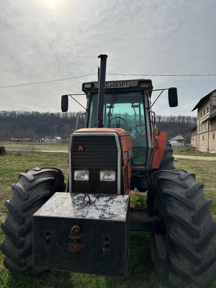 Tractor agricol Massey Ferguson 3655 - Tractor: foto 2 Tractor agricol Massey Ferguson 3655 - Tractor: foto 2