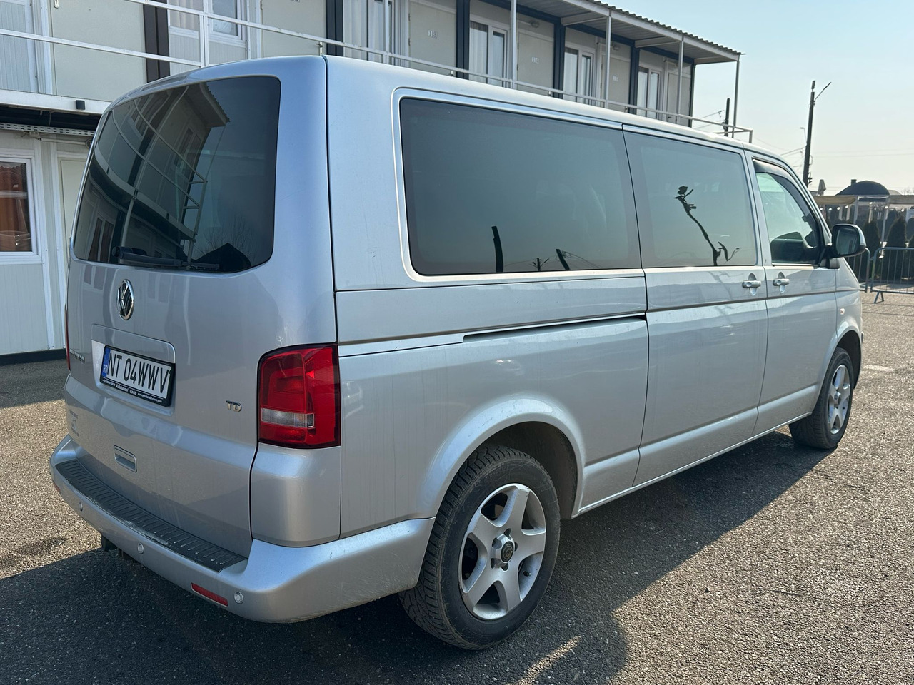 VOLKSWAGEN MULTIVAN - Minibús, Furgoneta de pasajeros: foto 3 VOLKSWAGEN MULTIVAN - Minibús, Furgoneta de pasajeros: foto 3