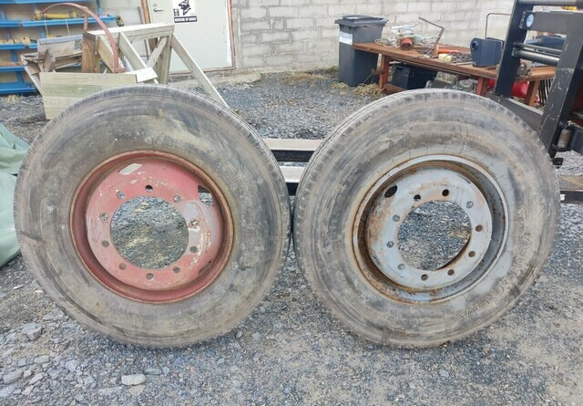 11R22.5 Kuorma-auton renkaat - 2kpl - Neumático para Camión: foto 2 11R22.5 Kuorma-auton renkaat - 2kpl - Neumático para Camión: foto 2