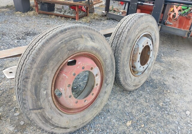 11R22.5 Kuorma-auton renkaat - 2kpl - Neumático para Camión: foto 3 11R22.5 Kuorma-auton renkaat - 2kpl - Neumático para Camión: foto 3