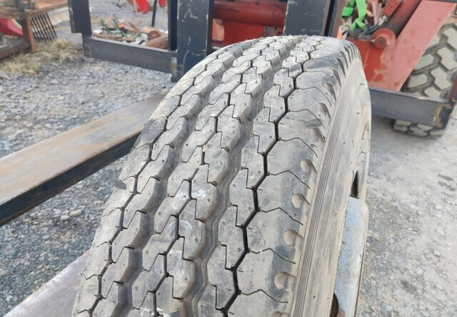 11R22.5 Kuorma-auton renkaat - 2kpl - Neumático para Camión: foto 5 11R22.5 Kuorma-auton renkaat - 2kpl - Neumático para Camión: foto 5