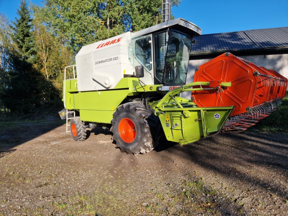 CLAAS Dominator 130 - Cosechadora de granos: foto 2 CLAAS Dominator 130 - Cosechadora de granos: foto 2