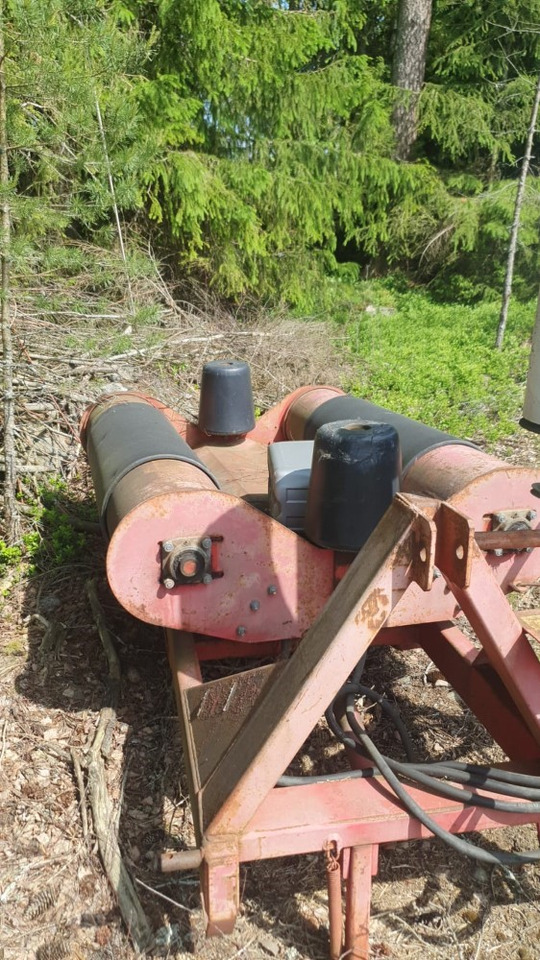 Elho 320, nostolaitemalli - Encintadora de pacas: foto 2 Elho 320, nostolaitemalli - Encintadora de pacas: foto 2