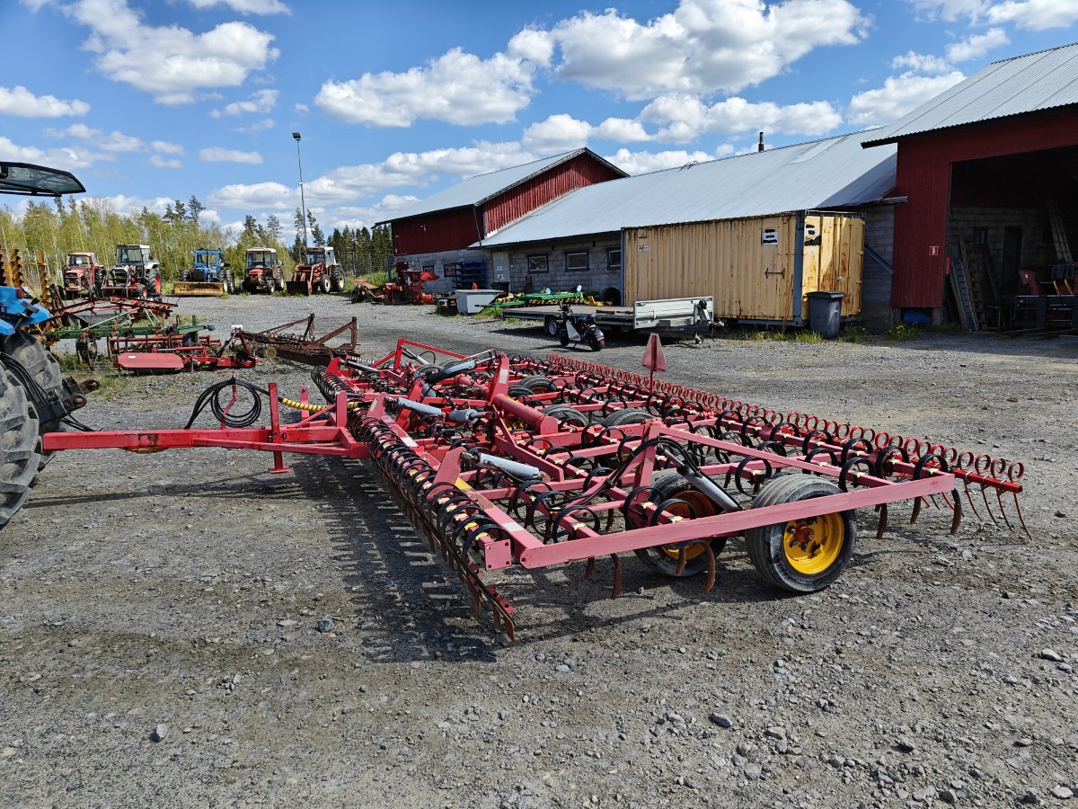 VÄDERSTAD NZE 700cm äes - VIDEO - Grada: foto 4 VÄDERSTAD NZE 700cm äes - VIDEO - Grada: foto 4