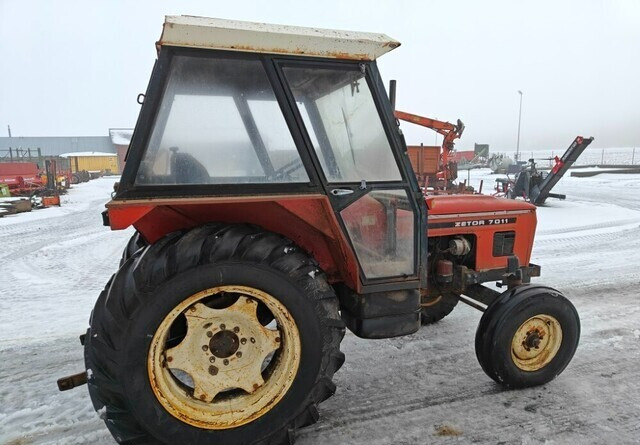Zetor 7011 traktori - Tractor: foto 4 Zetor 7011 traktori - Tractor: foto 4