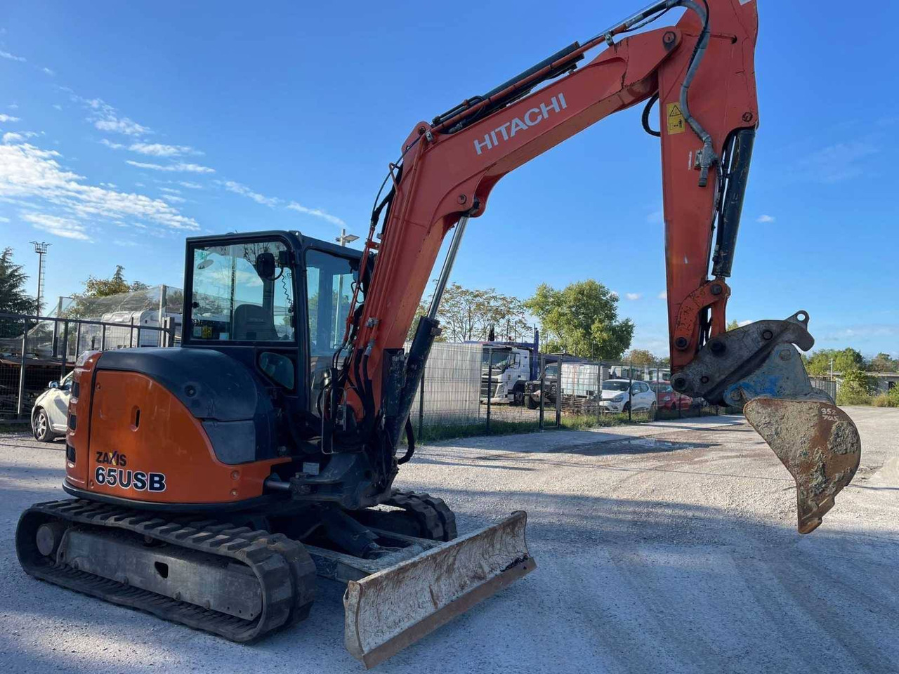 HITACHI ZX65USB - Miniexcavadora: foto 2 HITACHI ZX65USB - Miniexcavadora: foto 2
