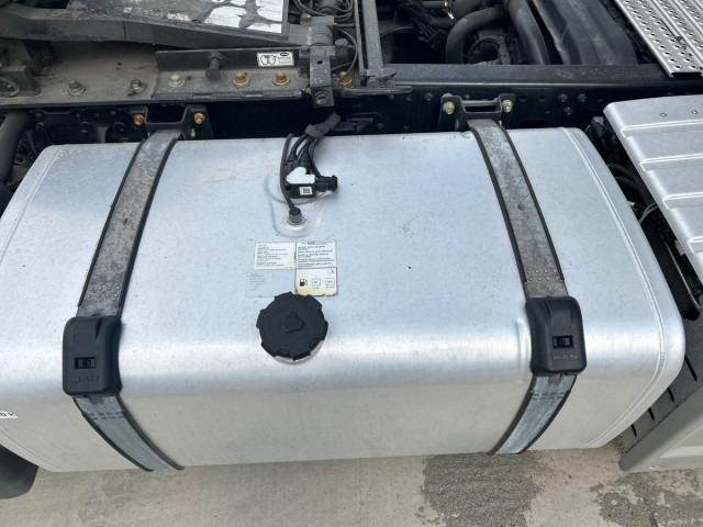 MAN TGX 18.470 4x2 LL SA, Hubsattel, Retarder - Cabeza tractora: foto 5 MAN TGX 18.470 4x2 LL SA, Hubsattel, Retarder - Cabeza tractora: foto 5