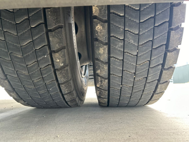MAN TGX 18.470 4x2 LL SA, Hubsattel, Retarder - Cabeza tractora: foto 3 MAN TGX 18.470 4x2 LL SA, Hubsattel, Retarder - Cabeza tractora: foto 3