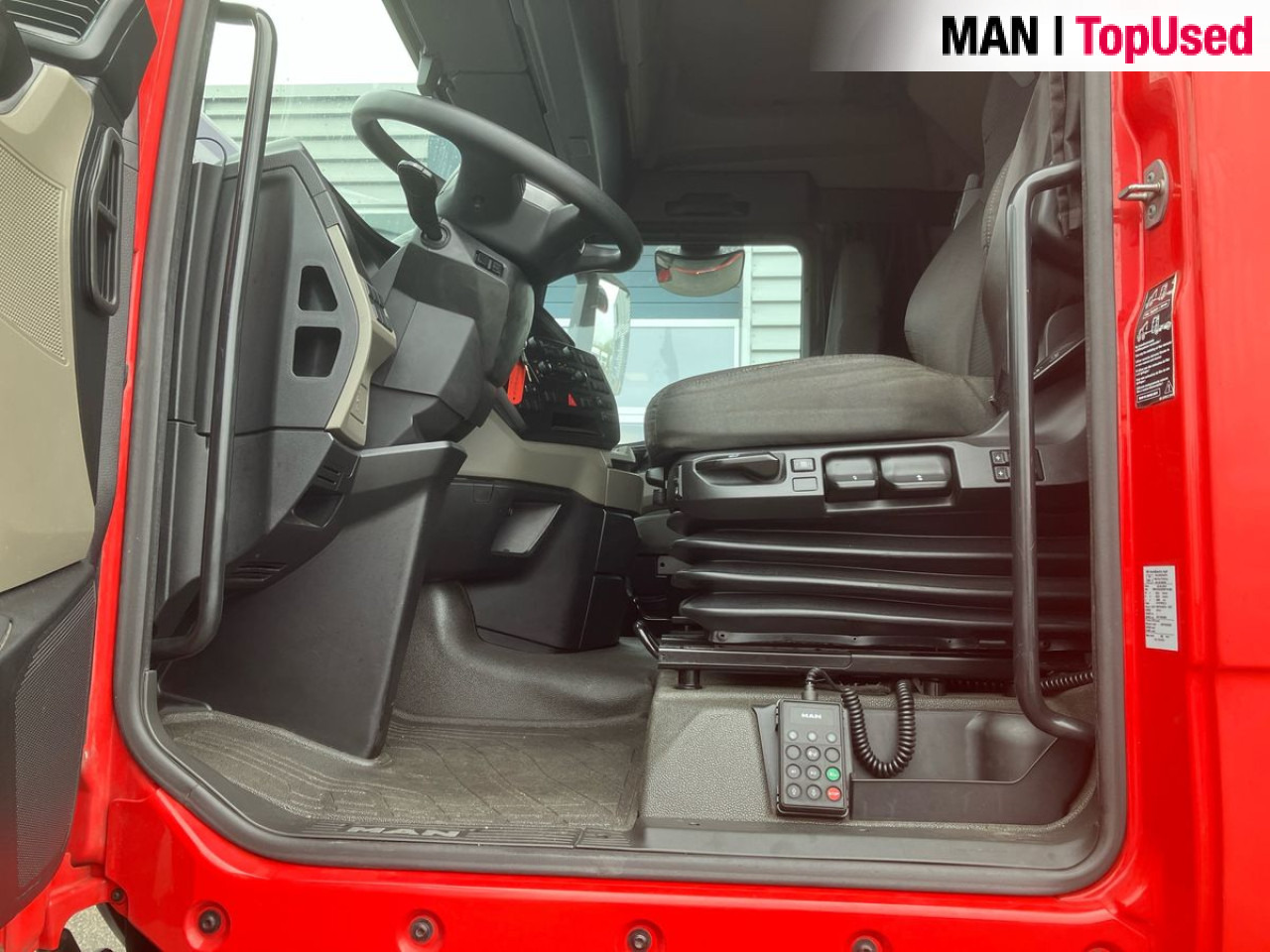 MAN TGX 26.470 6x2/2 BL SA "Retarder / 700 l Tank" ZV - Cabeza tractora: foto 5 MAN TGX 26.470 6x2/2 BL SA "Retarder / 700 l Tank" ZV - Cabeza tractora: foto 5