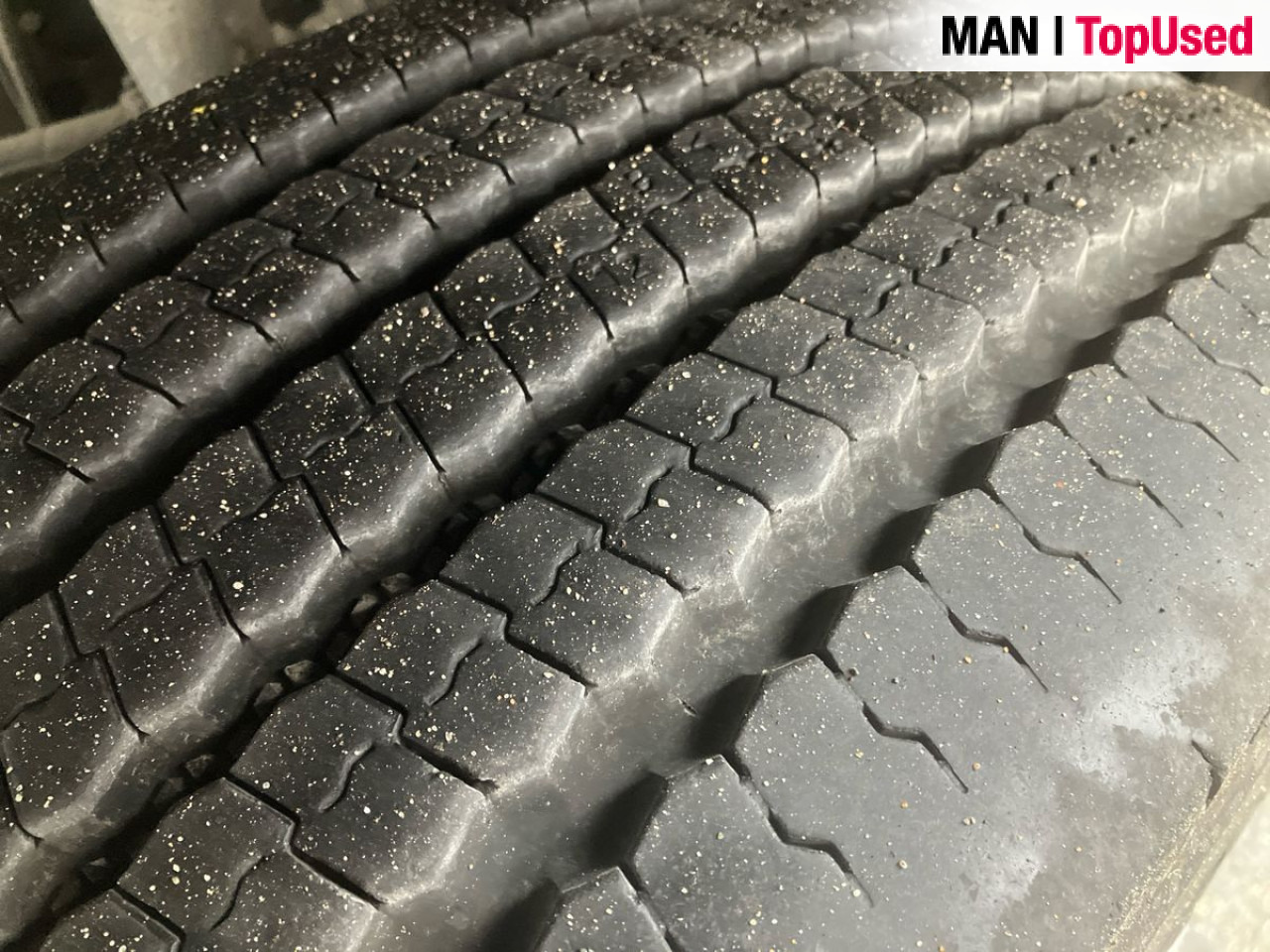 MAN TGX 26.470 6x2/2 BL SA "Retarder / 700 l Tank" ZV - Cabeza tractora: foto 2 MAN TGX 26.470 6x2/2 BL SA "Retarder / 700 l Tank" ZV - Cabeza tractora: foto 2