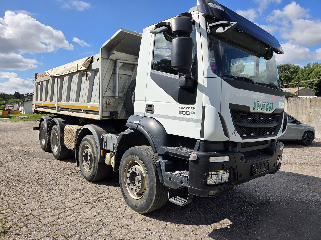 IVECO TRAKKER 500 8x4 EURO6 Bordmatik - Camión volquete: foto 3 IVECO TRAKKER 500 8x4 EURO6 Bordmatik - Camión volquete: foto 3
