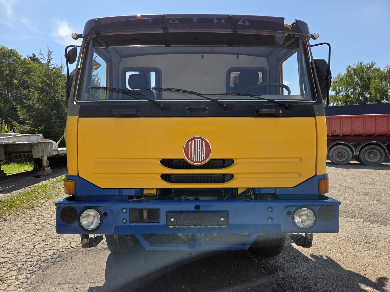 TATRA T815 260R11 6x6 + HIAB 250 - Camión caja abierta, Camión grúa: foto 4 TATRA T815 260R11 6x6 + HIAB 250 - Camión caja abierta, Camión grúa: foto 4