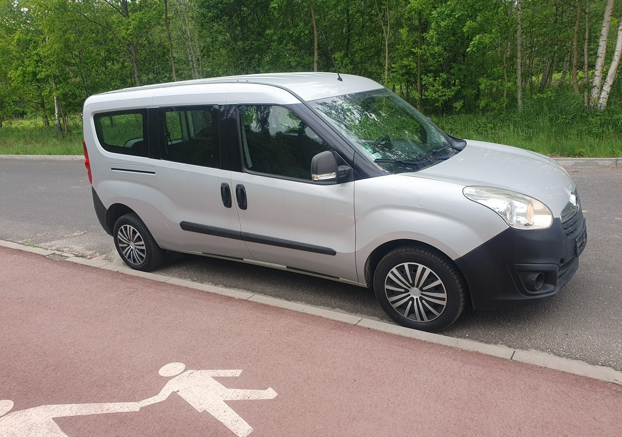 Fiat Doblo long*combo *doblo* krajówka *fv vat 23%* - Coche: foto 4 Fiat Doblo long*combo *doblo* krajówka *fv vat 23%* - Coche: foto 4