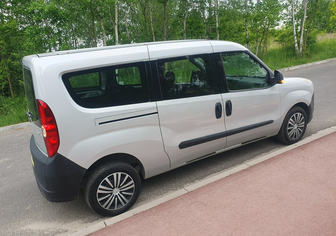 Fiat Doblo long*combo *doblo* krajówka *fv vat 23%* - Coche: foto 5 Fiat Doblo long*combo *doblo* krajówka *fv vat 23%* - Coche: foto 5
