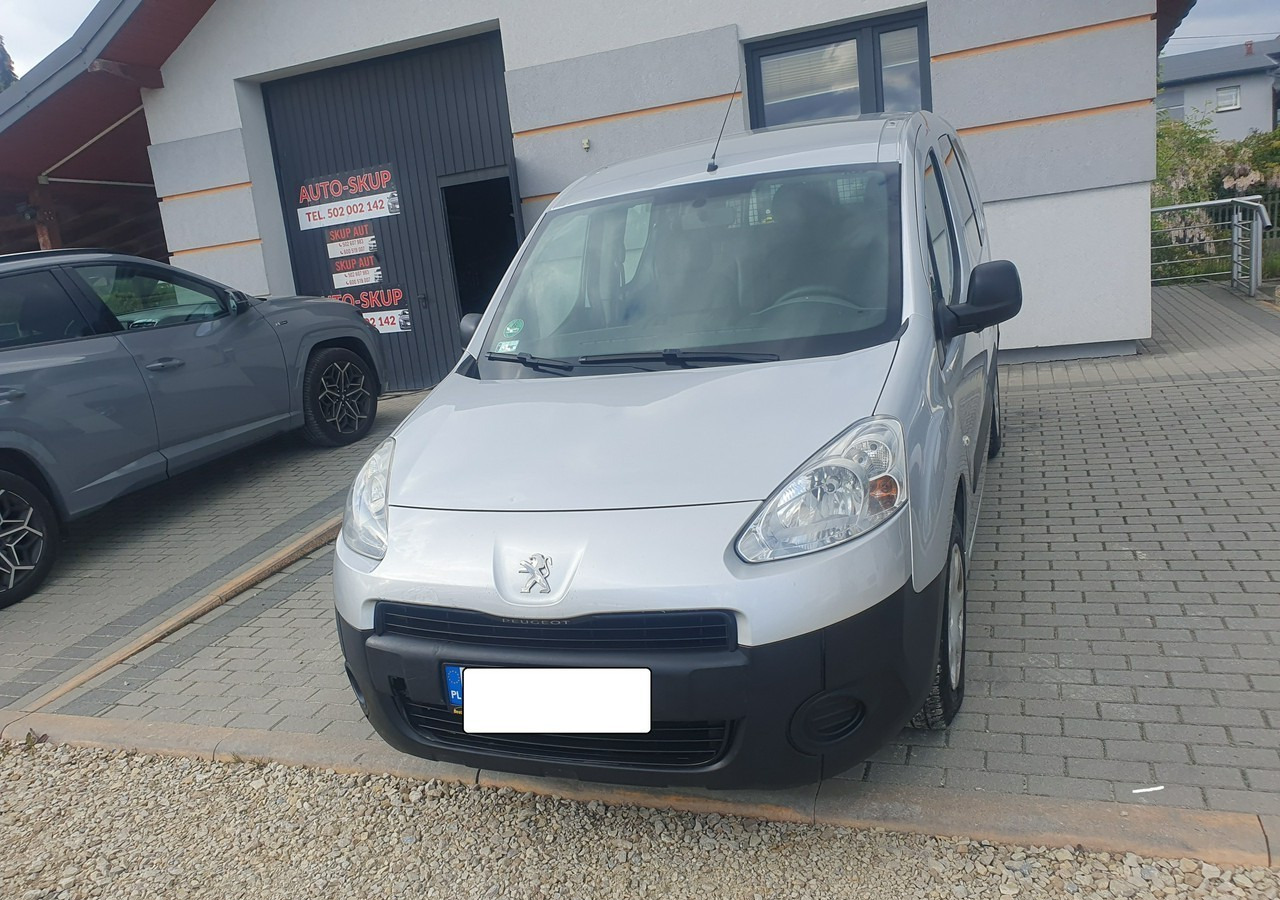 Peugeot Partner II 5 lub 2 osobowy *long * zabudowa gruau* - Coche: foto 3 Peugeot Partner II 5 lub 2 osobowy *long * zabudowa gruau* - Coche: foto 3