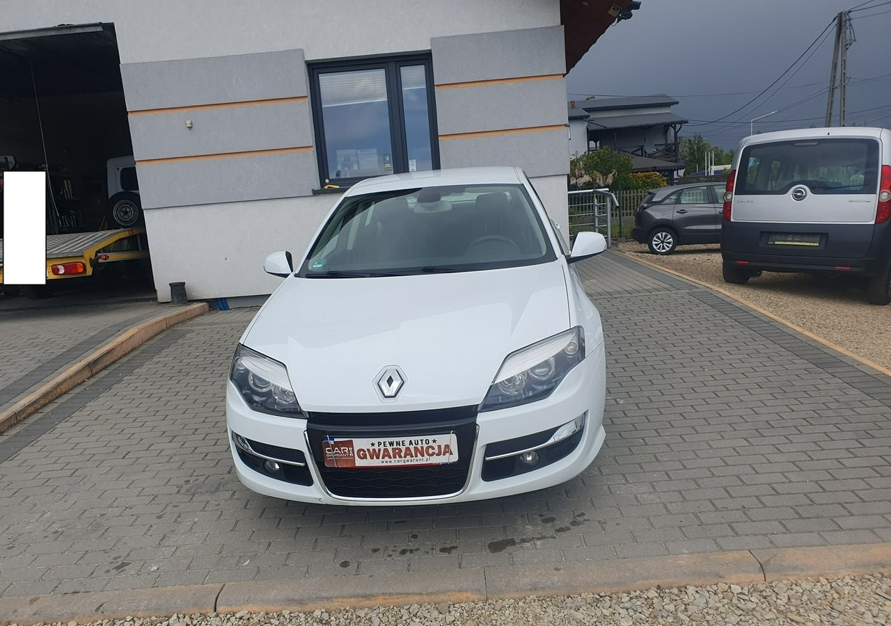 Renault Laguna III niski przebieg * zadbana *ładny stan* - Hatchback: foto 2 Renault Laguna III niski przebieg * zadbana *ładny stan* - Hatchback: foto 2