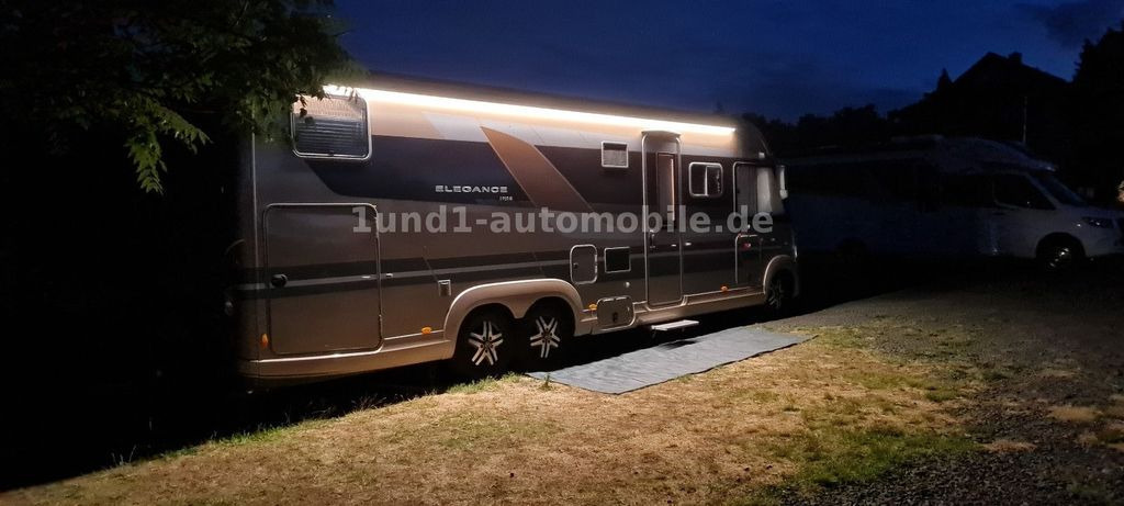Bürstner Elegance I 910 G Solar/AHK/RFK/Alde/TwinSat/2xTV/Vollausstattung Elegance I 910 G Solar/AHK/RFK/Alde/TwinSat/2xTV/Vollausstattung - Autocaravana integral: foto 4 Bürstner Elegance I 910 G Solar/AHK/RFK/Alde/TwinSat/2xTV/Vollausstattung Elegance I 910 G Solar/AHK/RFK/Alde/TwinSat/2xTV/Vollausstattung - Autocaravana integral: foto 4
