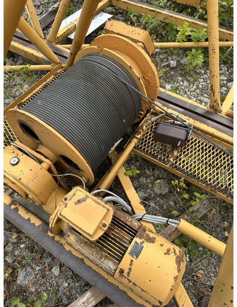 Liebherr 140EC-H10, 1993yom, 40jib, 23,5m huh - Grúa torre: foto 5 Liebherr 140EC-H10, 1993yom, 40jib, 23,5m huh - Grúa torre: foto 5