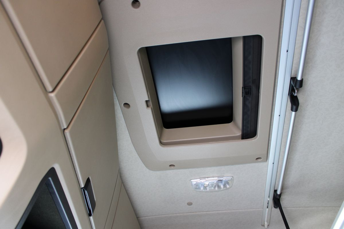 Leasing de Mercedes-Benz Actros 1845 Mercedes-Benz Actros 1845: foto 16 Leasing de Mercedes-Benz Actros 1845 Mercedes-Benz Actros 1845: foto 16