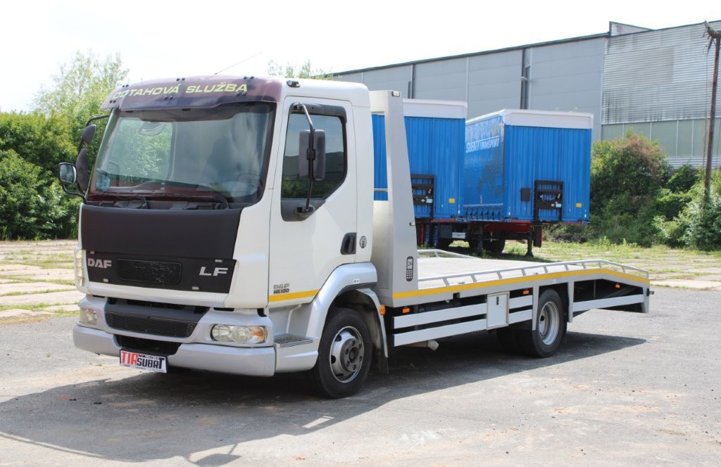 DAF FA LF 45.130 ODTAHOVÉ VOZIDLO - Grua de remolque autos: foto 2 DAF FA LF 45.130 ODTAHOVÉ VOZIDLO - Grua de remolque autos: foto 2