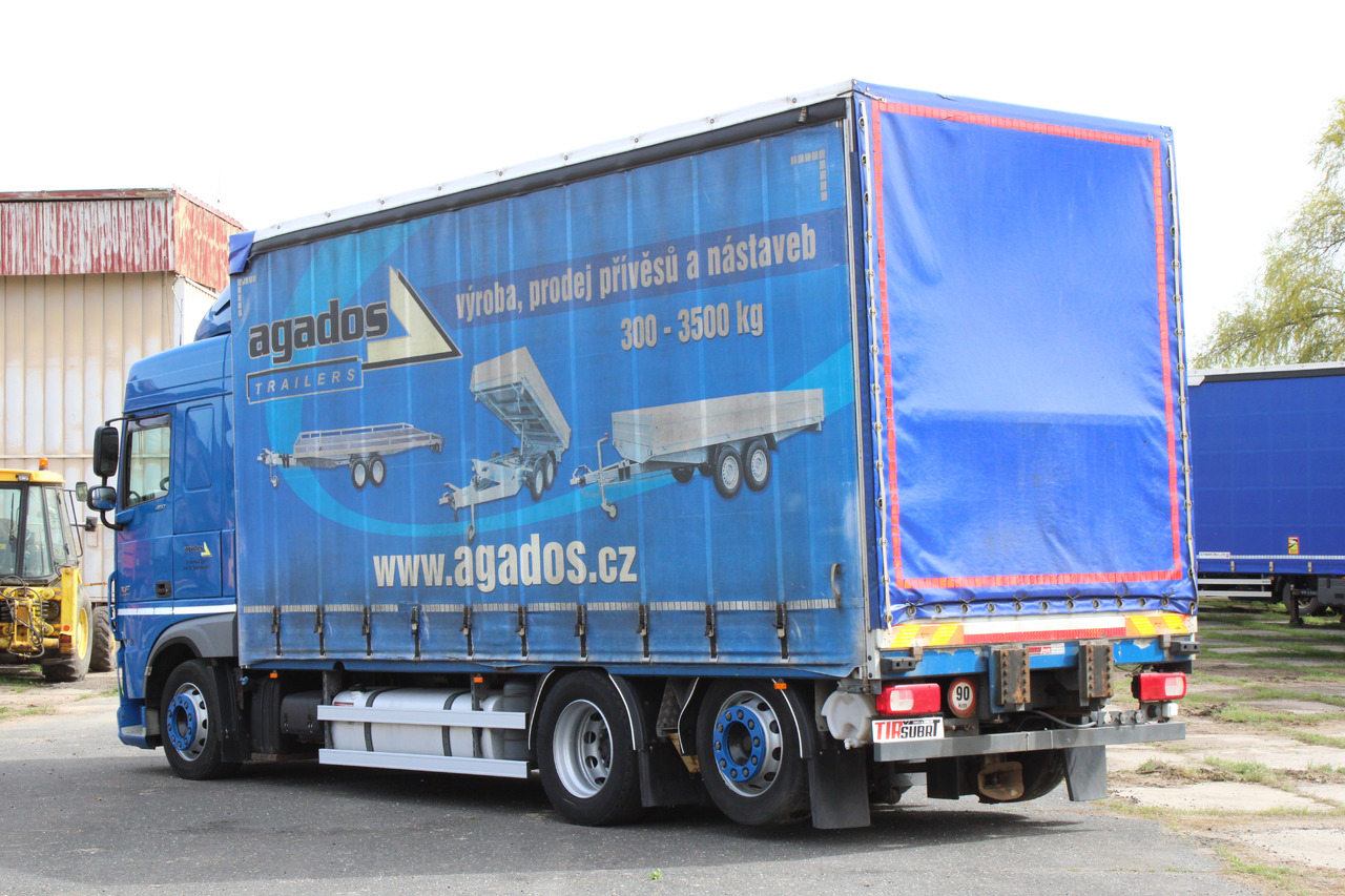 DAF XF 460 FAR - Camión lona: foto 3 DAF XF 460 FAR - Camión lona: foto 3