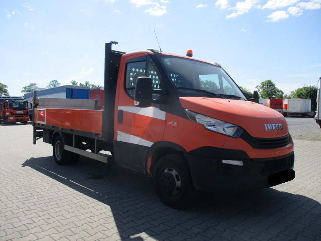 IVECO DAILY 35-140 - Furgoneta caja abierta: foto 2 IVECO DAILY 35-140 - Furgoneta caja abierta: foto 2
