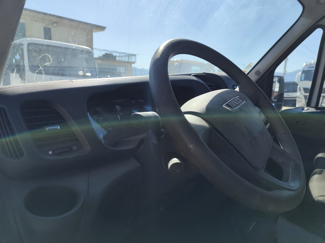 Leasing de IVECO DAILY 35C13 IVECO DAILY 35C13: foto 16