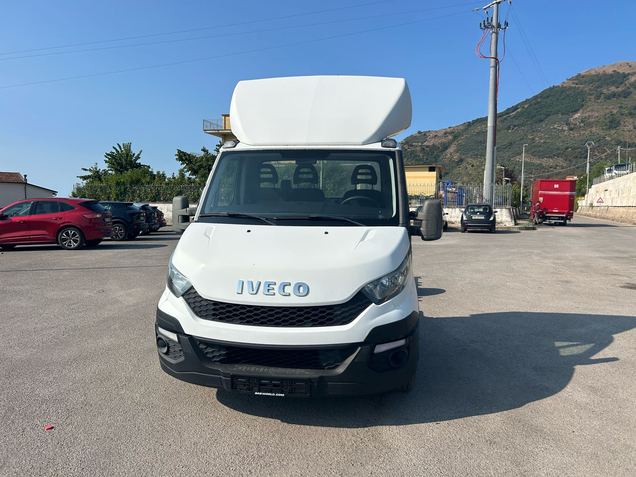 IVECO DAILY 35C15 - Camión grúa: foto 5 IVECO DAILY 35C15 - Camión grúa: foto 5