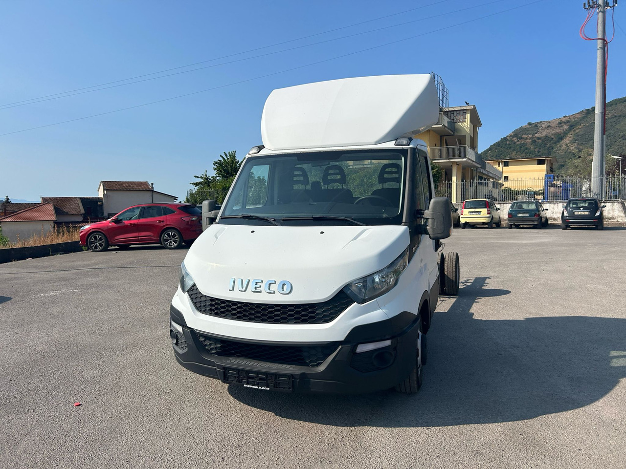 IVECO DAILY 35C15 - Camión grúa: foto 4 IVECO DAILY 35C15 - Camión grúa: foto 4