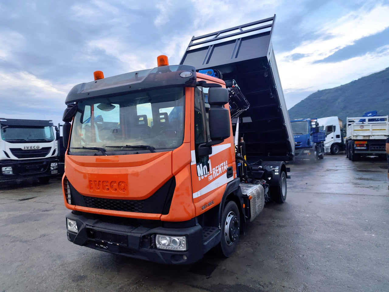 Camión grúa IVECO EUROCARGO 120-90L: foto 9