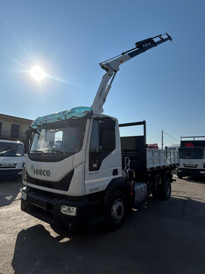IVECO EUROCARGO 140-250 - Camión grúa: foto 1 IVECO EUROCARGO 140-250 - Camión grúa: foto 1