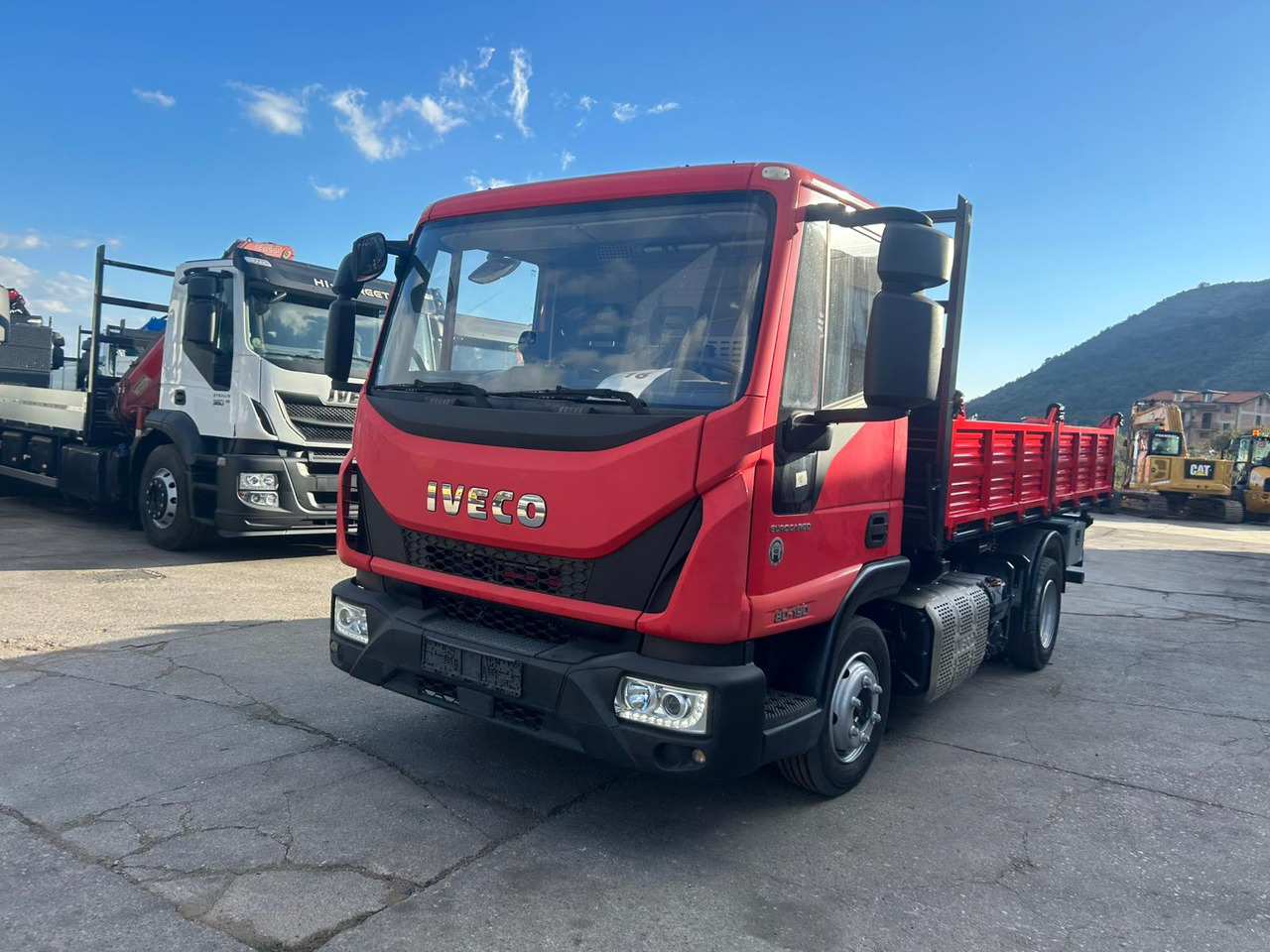 IVECO EUROCARGO 80-190 - Camión volquete: foto 4 IVECO EUROCARGO 80-190 - Camión volquete: foto 4