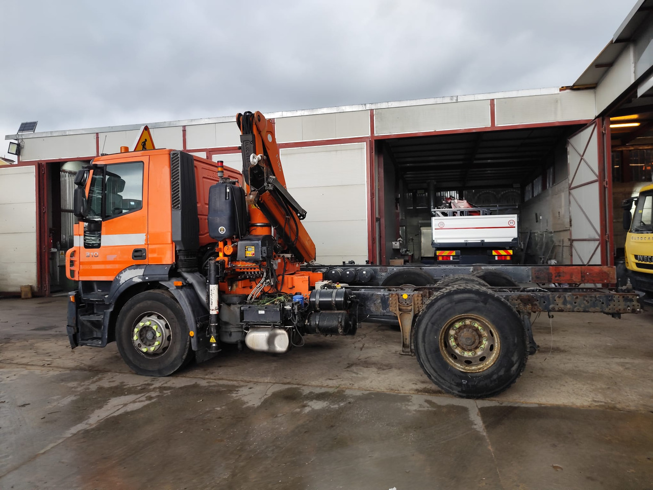 Camión grúa IVECO STRALIS 190S31: foto 12