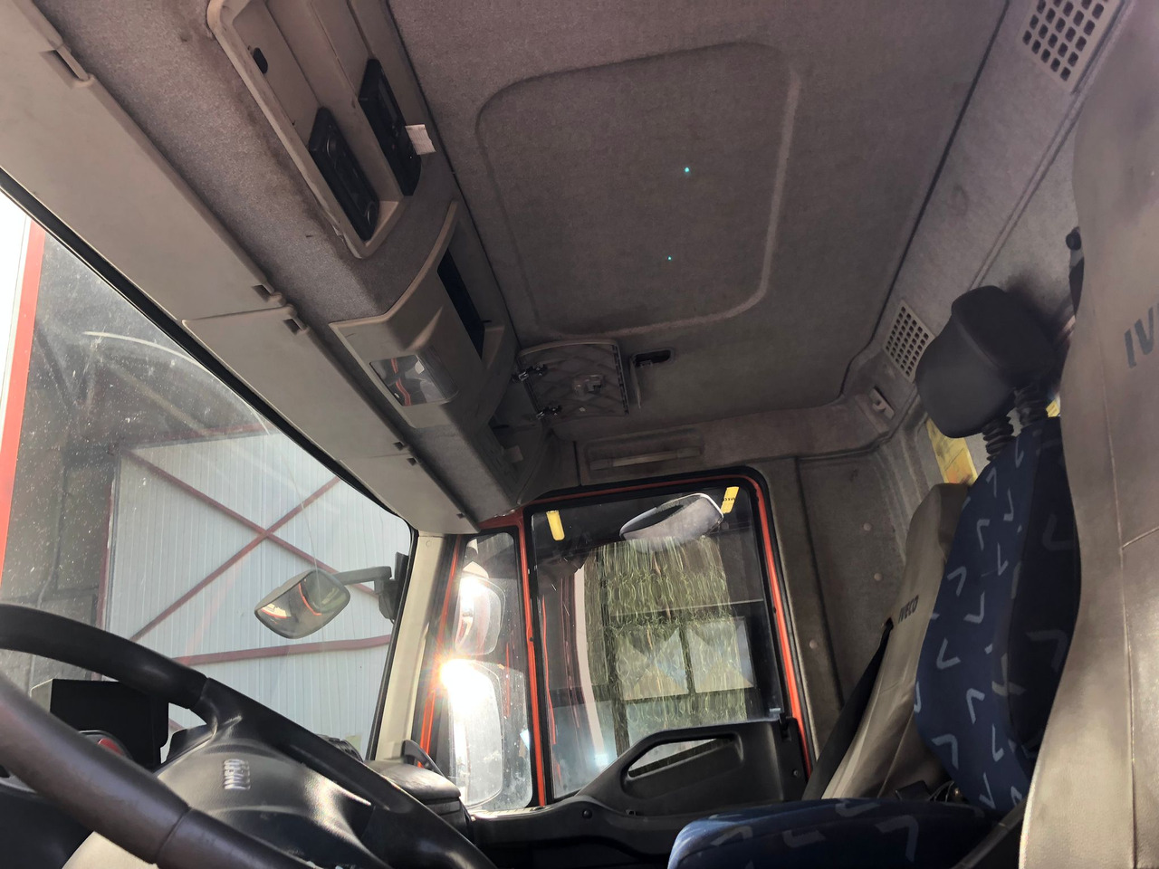 Camión grúa IVECO STRALIS 190S31: foto 7