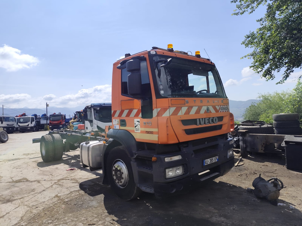 IVECO STRALIS 190S31 - Camión grúa: foto 1 IVECO STRALIS 190S31 - Camión grúa: foto 1